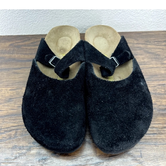 Birkenstock Shoes - Birkenstock Slip On Shoes Sz 40